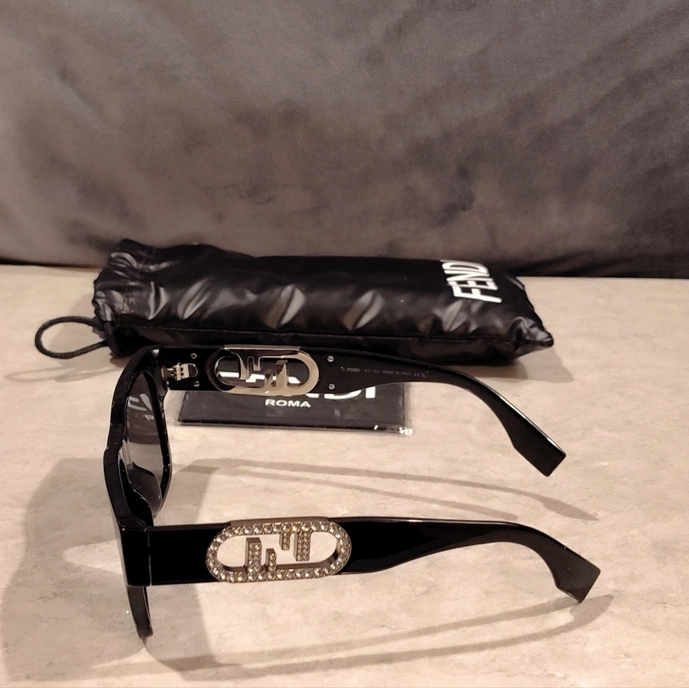 NEW FENDI O'LOCK FF CRYSTAL LOGO BLACK UNISEX SUNGLASSES FULL INCLUSION - Picture 7 of 15